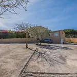 Nyaraló Family In