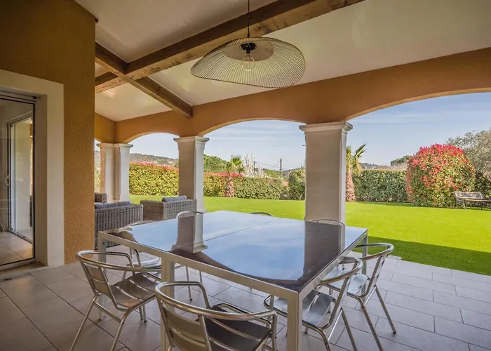 Holiday home Family In